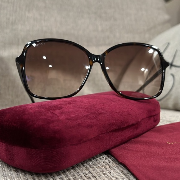 Gucci 60mm Square Sunglasses - Picture 7 of 11
